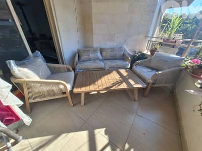 Aluminum seating