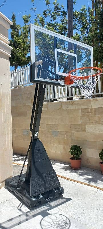 425$ Movable basketball hoop (Backboard 140x90cm)
