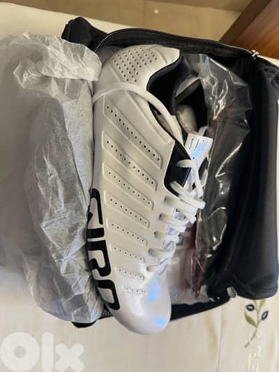 carbon cycling road shoes