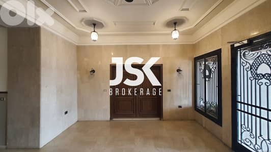 L18610-Spacious Office For Rent in Mansourieh