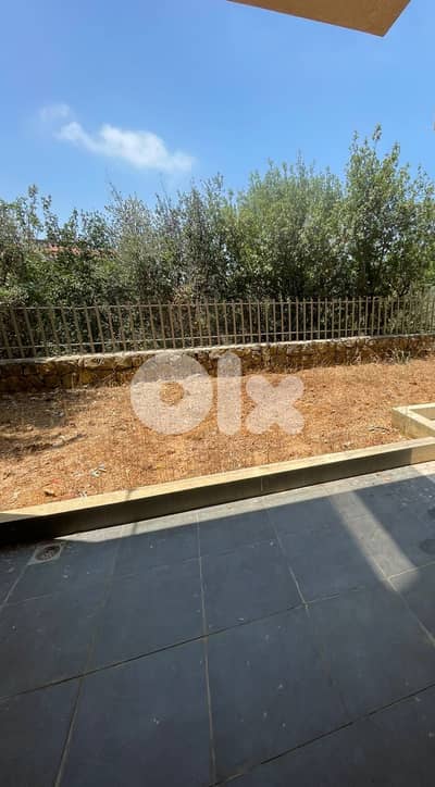 3 BEDROOMS APARTMENT IN MANSOURIEH PRIME WITH GARDEN (160SQ)  (MA-416)