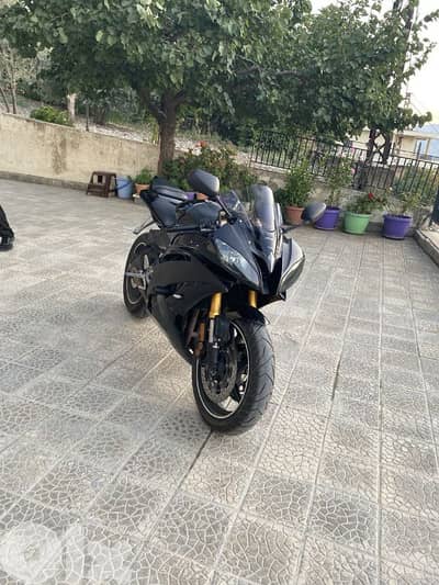 yamaha YZF R6 in very good condition