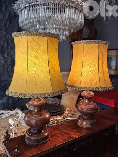 wood base pair of lamps
