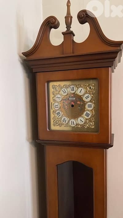 Hertz Antique clock