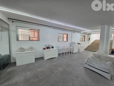 محل للايجار في مار تقلا / حازمية Shop for rent in Hazmieh / Mar Takla