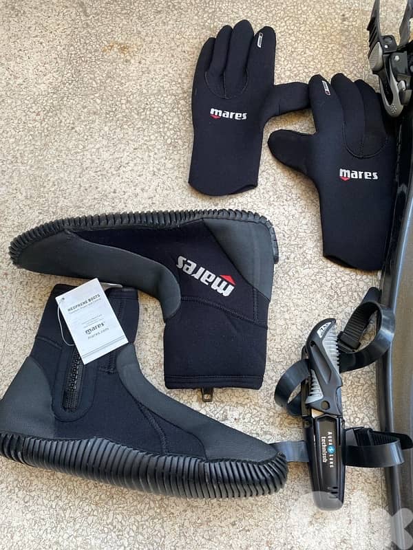 diving equipment 3