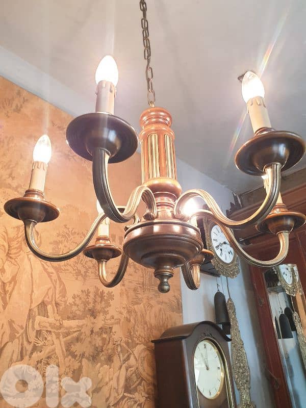wood and brass chandelier 2
