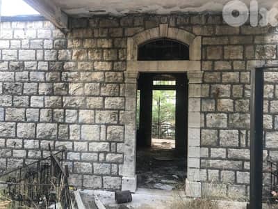 Old House with Land for Sale – Dhour El Choueir