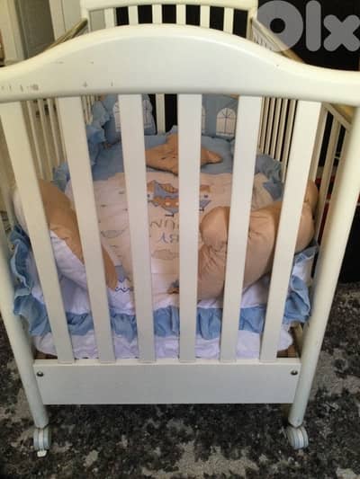 baby bed and mattress made in italy