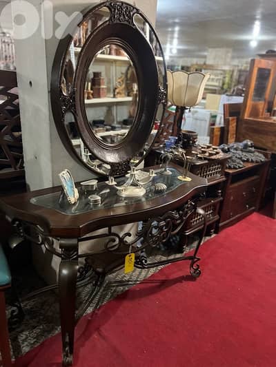console with mirror