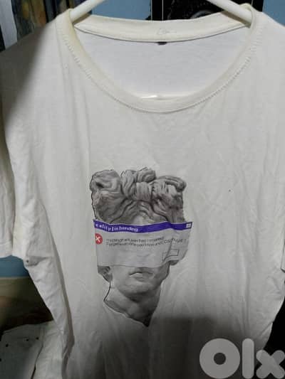 White T-shirt