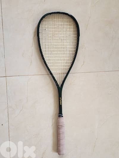 Prince Extender Oversize (OS) squash racquet with 20 free tennis ball