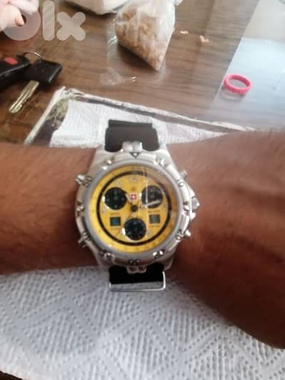 suiss military analog digital suiss