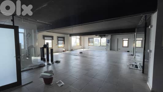 RWB275CA - Office for rent in Jbeil on the highway