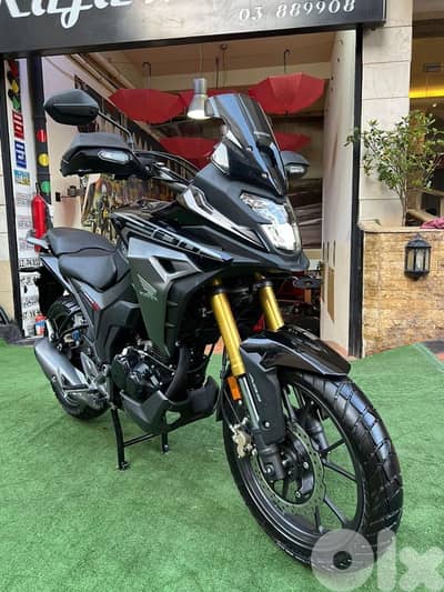 Honda CB 200 zx 2025