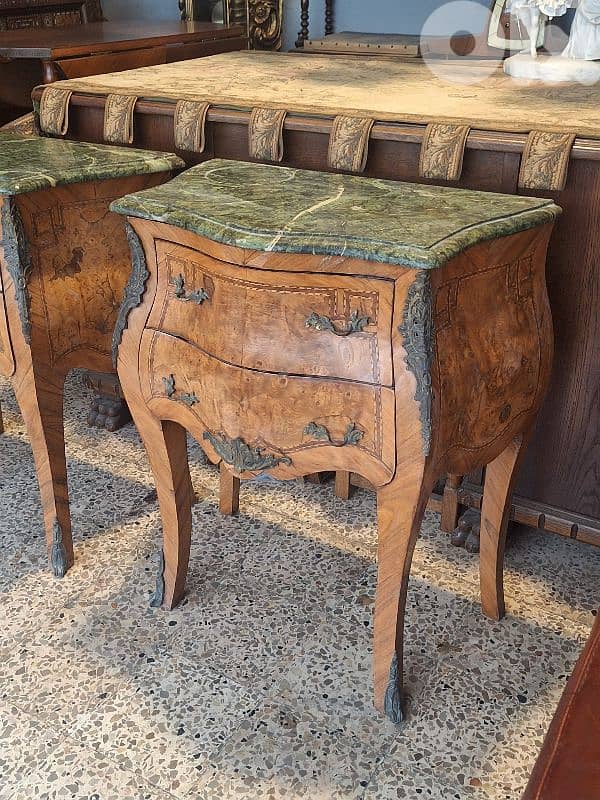 Pair of Mid 20th Century Vintage Regency Burl Wood Chest of Drawers 2