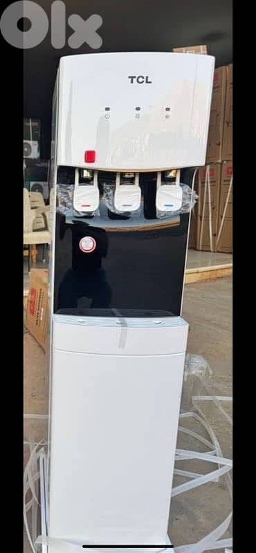 TCL water dispenser