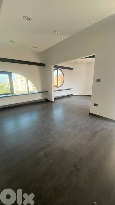 Office for sale in Tripoli - مكتب للبيع في طرابلس