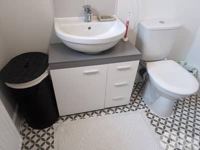 under sink cabinet