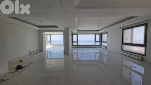 Spacious Apartment for Rent in Achrafieh شقة واسعة للإيجار في الأشرفية
