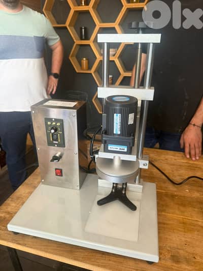 Jar Capping Machine