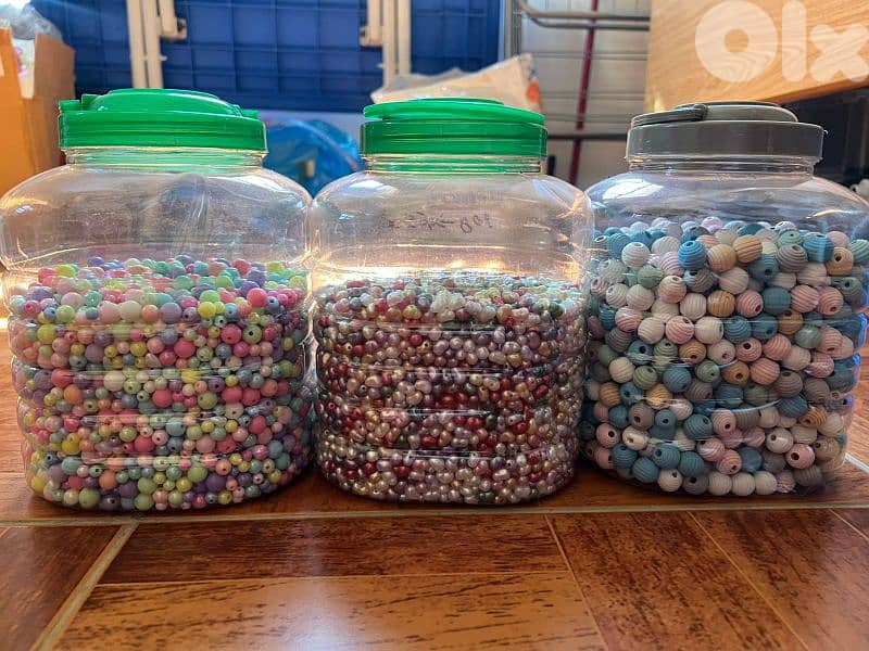 خرز منوع بسعر مغري للتواصل على الرقم: ٠٣٦٢١٦٥٥ 8