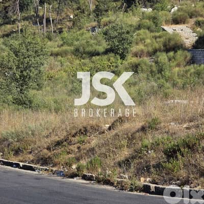 L19020 - 1,007 SQM Land For Sale in Bikfaya