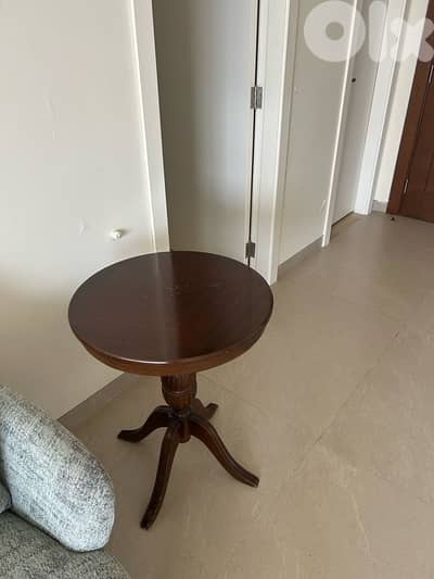 round cffe table