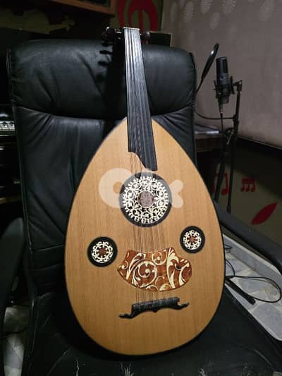 عود احترافي صناعة كنزي (كريم عزوز) Oud Made by Kenzy