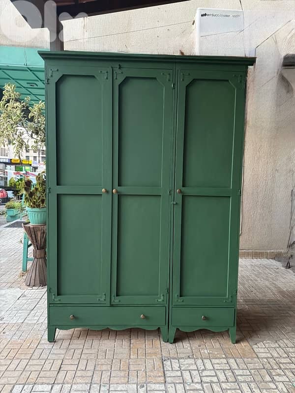 wardrobe, closet 1