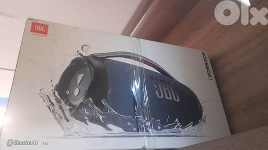 JBL boombox 3 black 360$