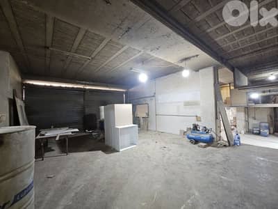 350SQM Warehouse/Industrial Workspace  in Jdaide مشغل صناعي بسعر لقطة