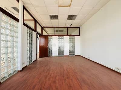 RAO26-4765 Office 220m2 for rent in Sin l Fil, $ 1,950 cash
