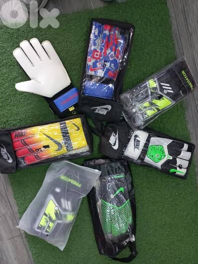 football and gloves shoes nike w adidas w puma كفوف كرة قدم فوتبول