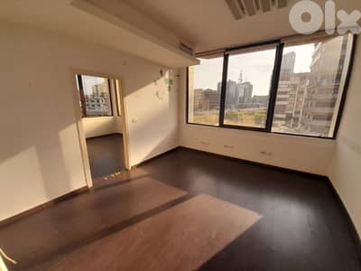 مكتب للايجار في المكلس Office for rent in Mkalles