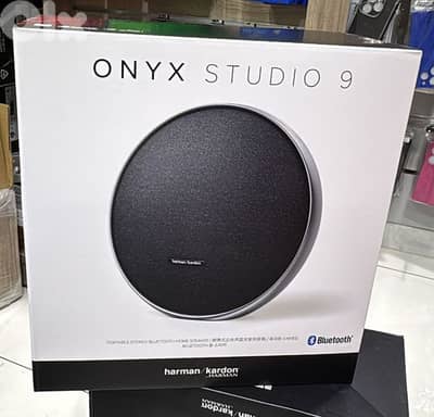 harmon kardon Onyx studio 9 black