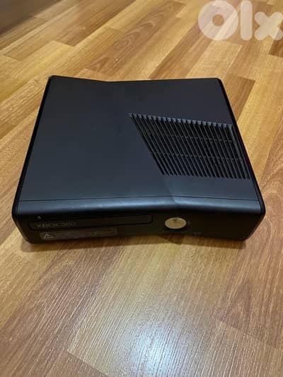 X-box 360 nearly new