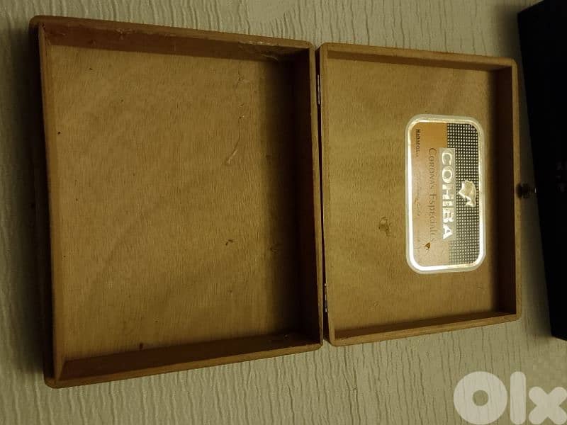 1 cigar box 1