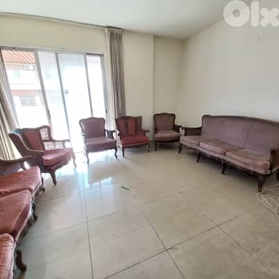 Apartment in Sad El Bauchrieh Street For Saleشقة في شارع سد البوشرية ل