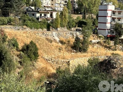 RWK114DZ - Land For Sale in Mayrouba - أرض للبيع في ميروبا