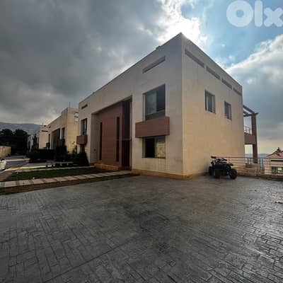 950 Sqm Core & Shell Villa in Jamhour