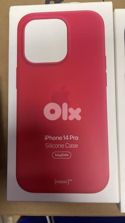 Silicone case MagSafe iPhone 14 pro product red