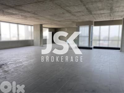 L19640 - 420 SQM Open Space Office For Rent in Achrafieh
