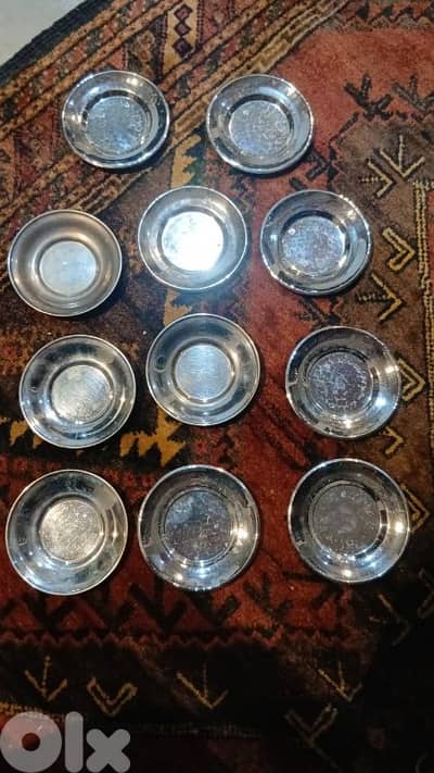 ١١ صحن إيطالي silver plated