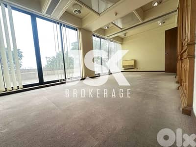 L19718-Spacious Office with Terrace For Rent in Prime Location in Dora
