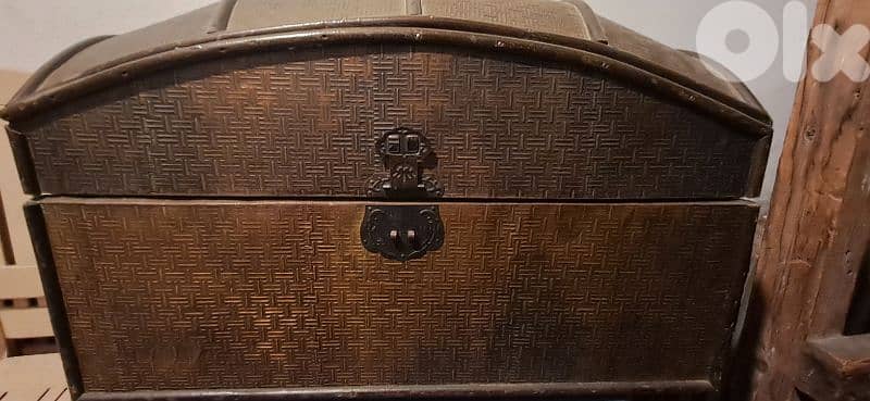 antique wood box 1
