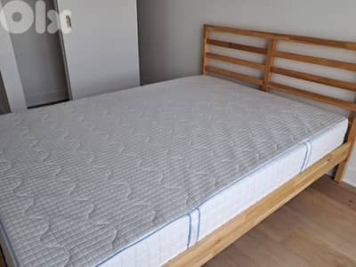 Lit 140cm avec matelas