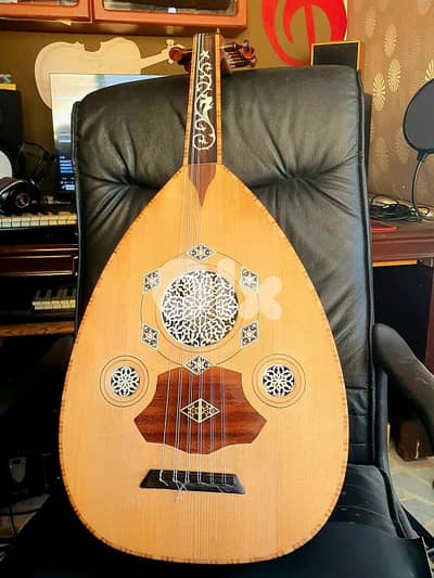 عود لبناني صناعة نقولا الحارس 1996 Lebanese Oud by Nicolas Al Hares