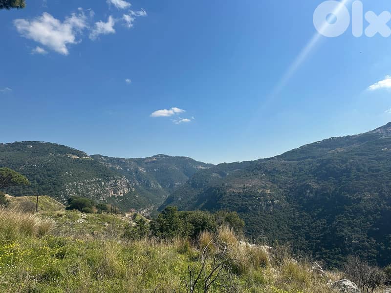 Land Beit Mery Ras Monteverde عقارللبيع أو للمقايدة في بيت مري 2