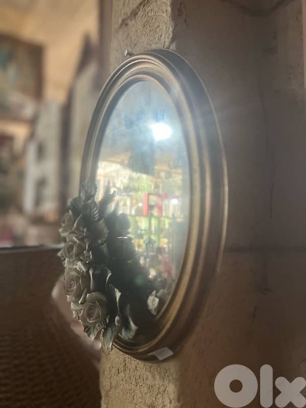 mirror 4